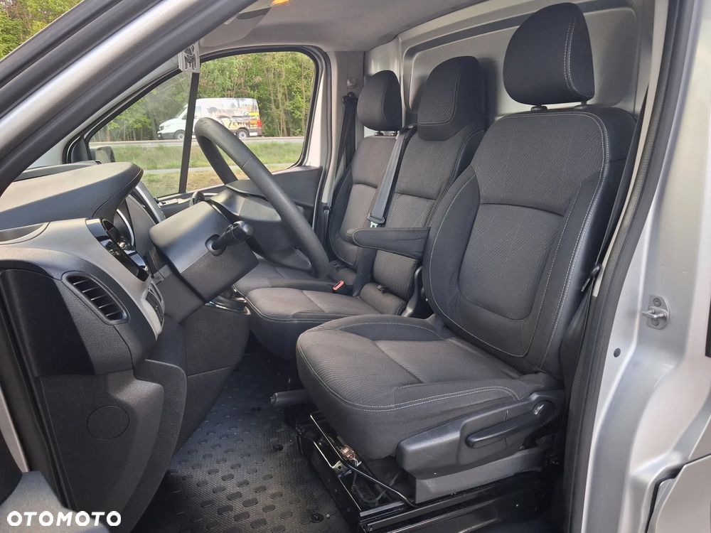 Renault Trafic - 19