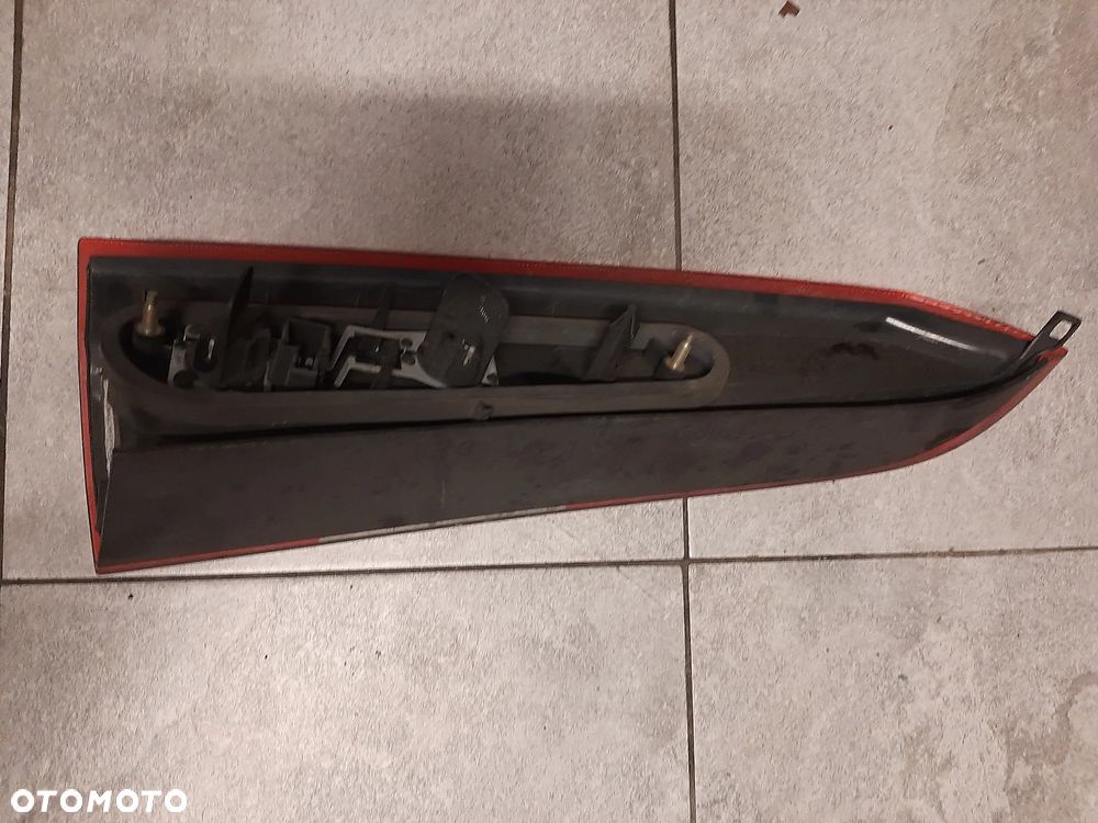TYLNA PRAWA LAMPA GÓRNA VOLVO V70 70XC 1995-2000 - 3