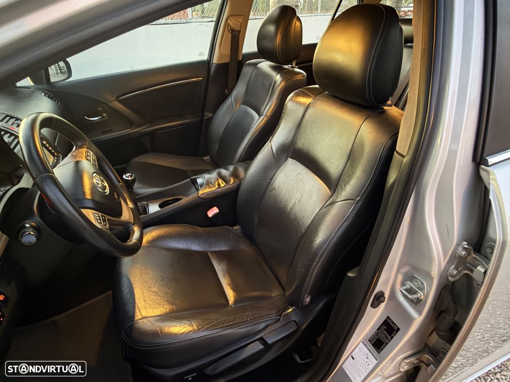 Toyota Avensis - 5