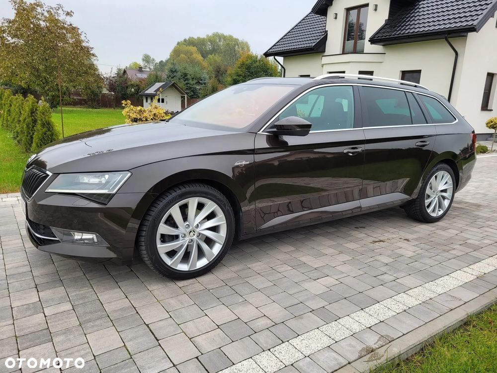 Skoda Superb 2.0 TDI 4x4 L&K DSG - 12