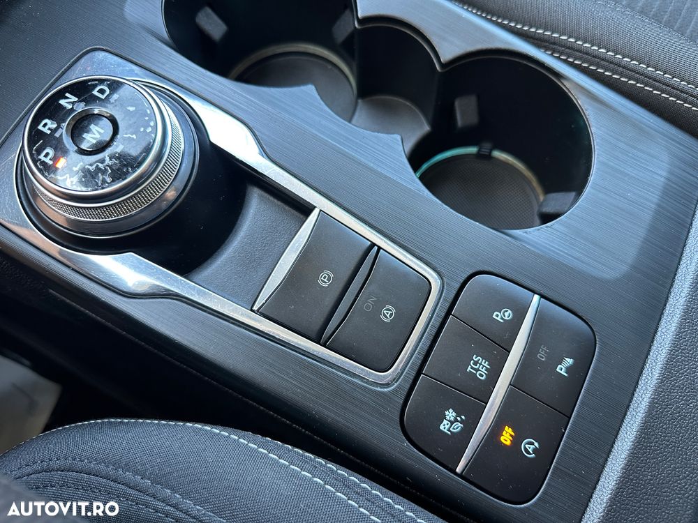 Ford Focus 2.0 EcoBlue Start-Stopp-System Aut. TITANIUM - 19