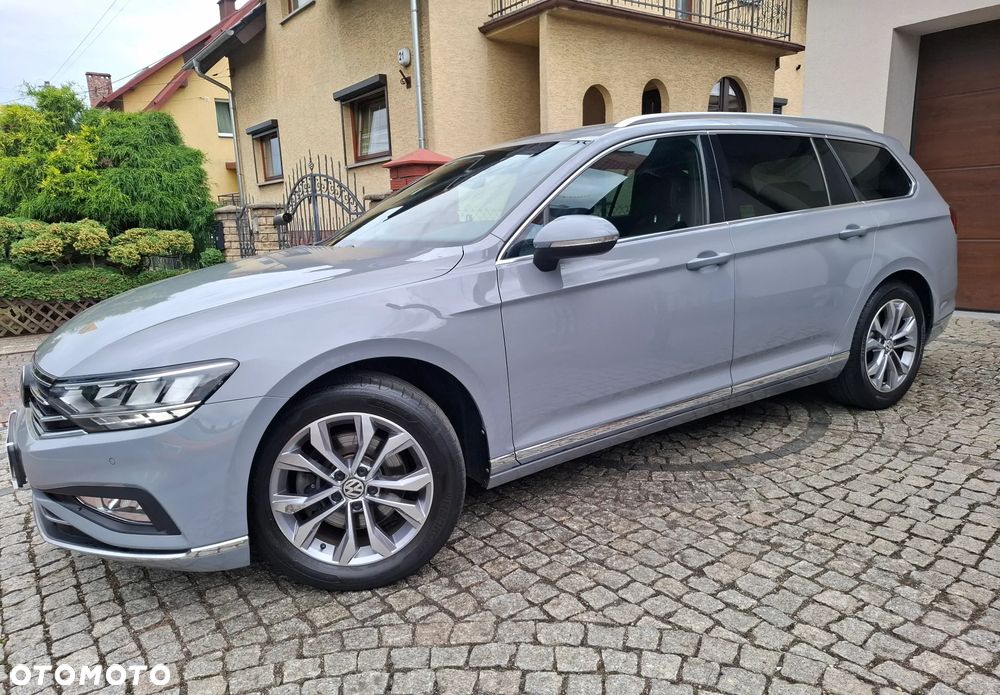 Volkswagen Passat Variant 1.5 TSI EVO Elegance DSG - 3