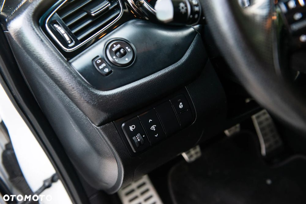 Kia Ceed 1.6 T-GDI GT - 21