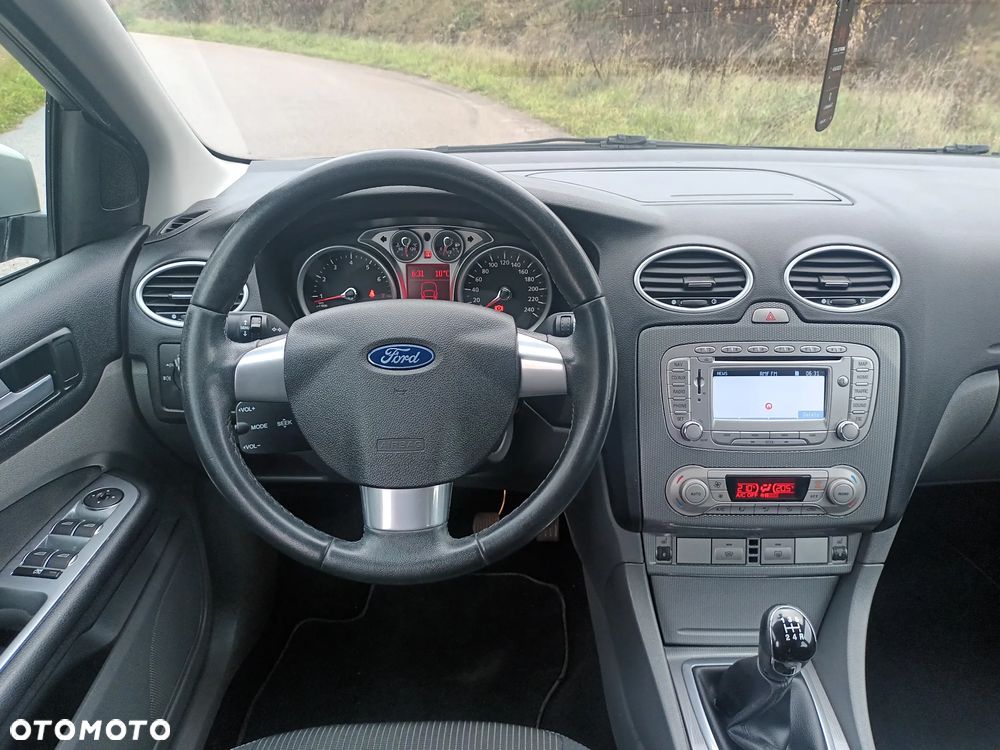 Ford Focus 1.6 16V Titanium - 30