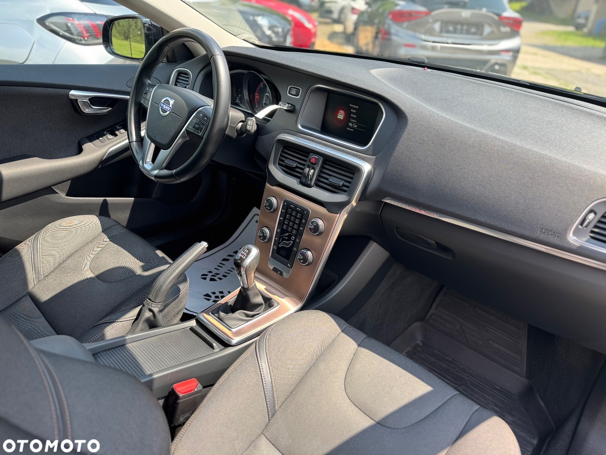 Volvo V40 Cross Country D3 Momentum - 26