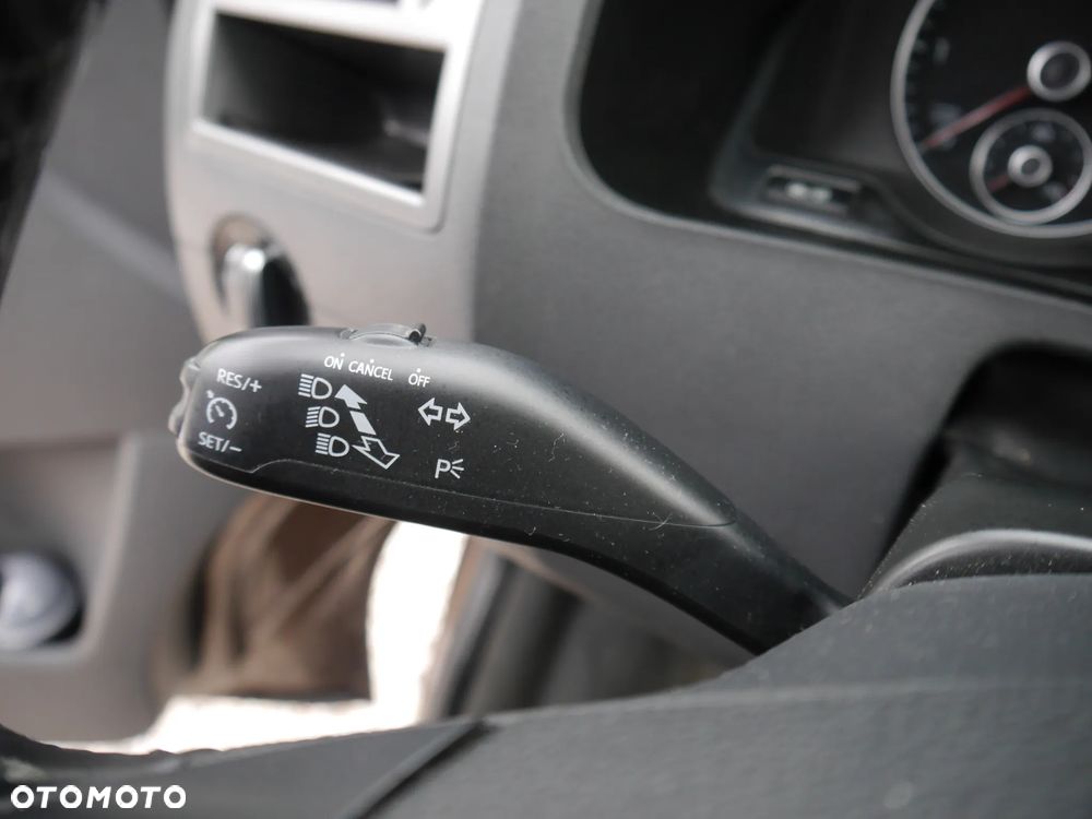 Volkswagen Multivan - 19