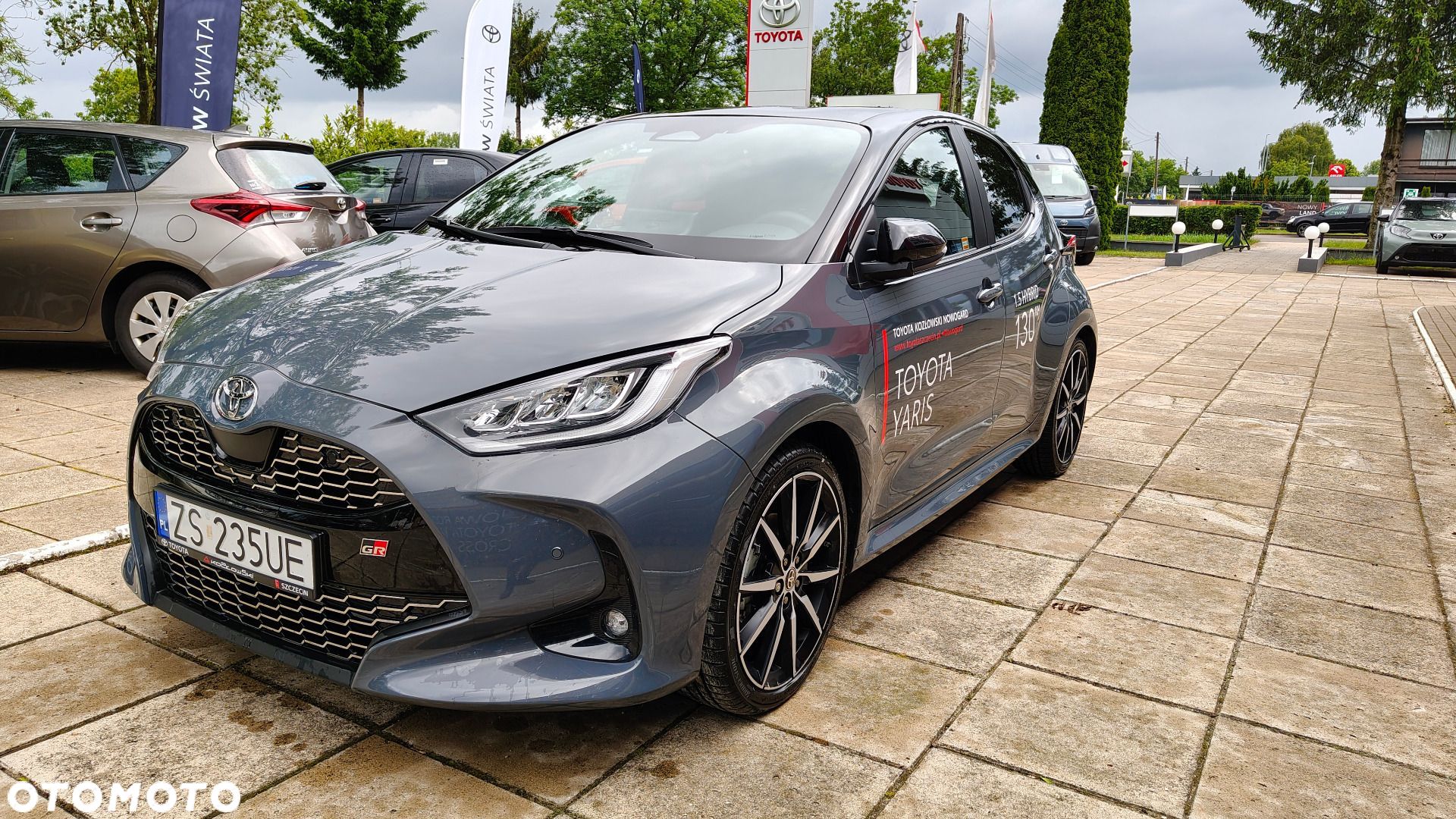 Toyota Yaris Hybrid 1.5 GR Sport - 1