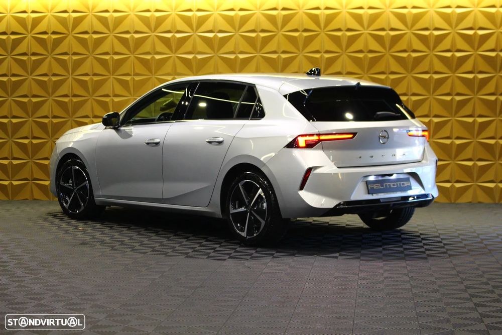 Opel Astra 1.5 D Elegance - 14