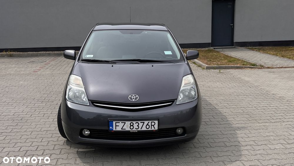 Toyota Prius 1.5 VVT-i Prestige - 8