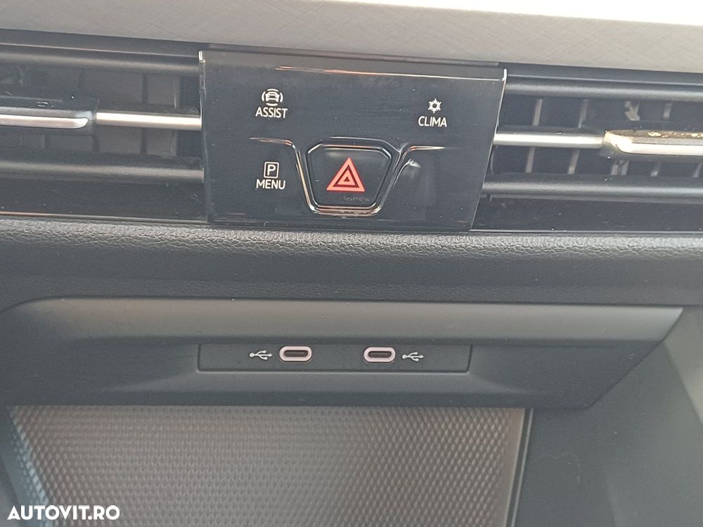 Volkswagen Golf 1.5 TSI ACT Life - 25