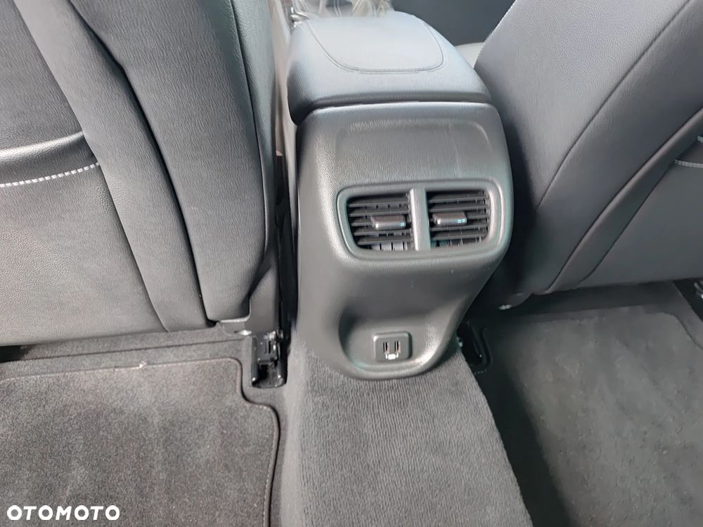 Opel Insignia - 25