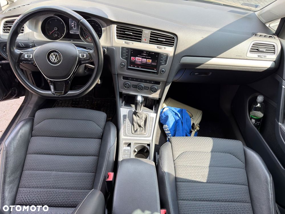 Volkswagen Golf - 15