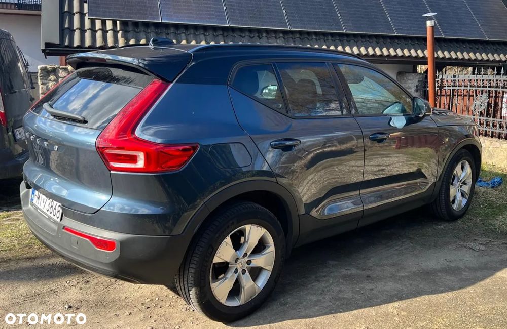 Volvo XC 40 B4 AWD Plus Bright - 3