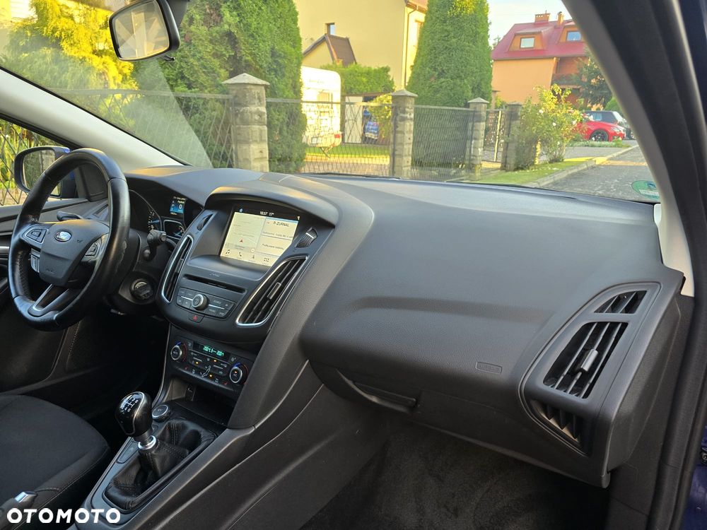 Ford Focus 1.0 EcoBoost Gold X (Edition) - 36