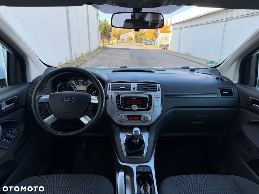 Ford Kuga 2011 photo 5