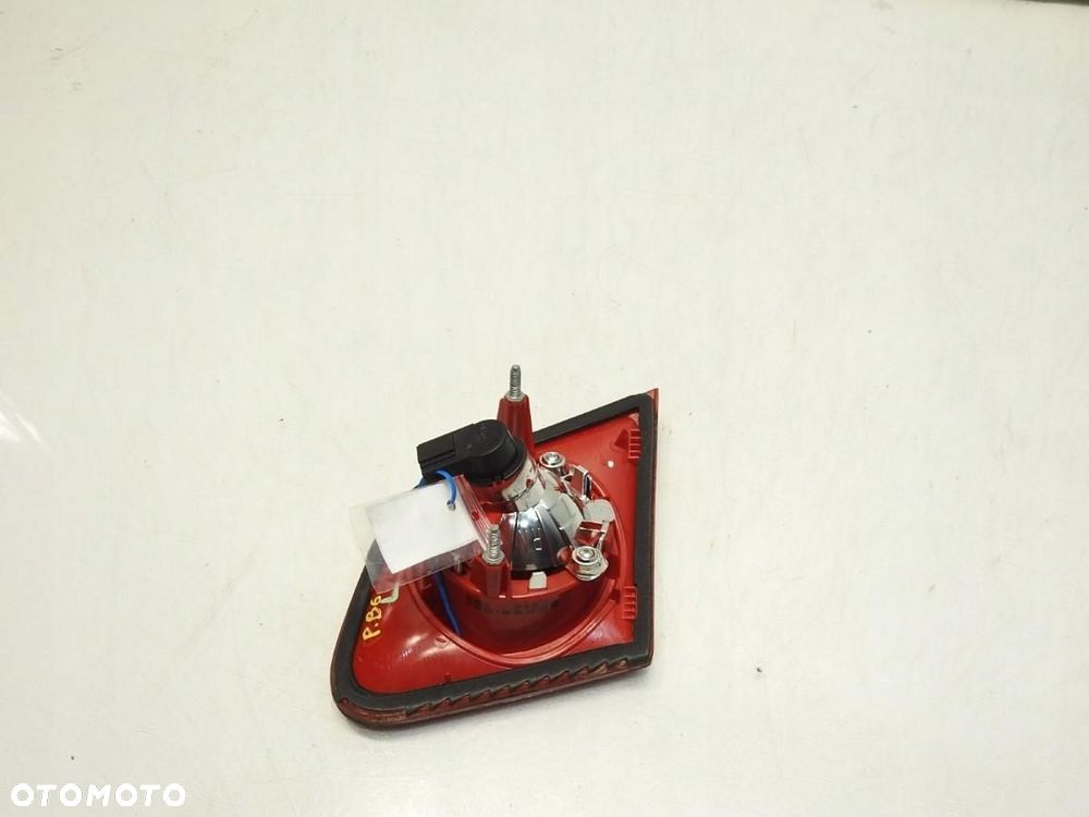 LAMPA LEWA TYLNA TYŁ KLAPY LED VW PASSAT B6 3C5945093E - 3