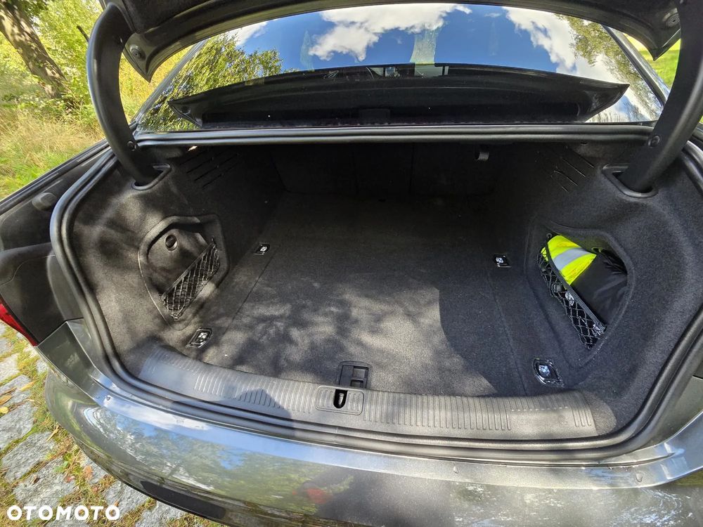 Audi A4 Limousine 35 TFSI mHEV S Line S tronic - 25