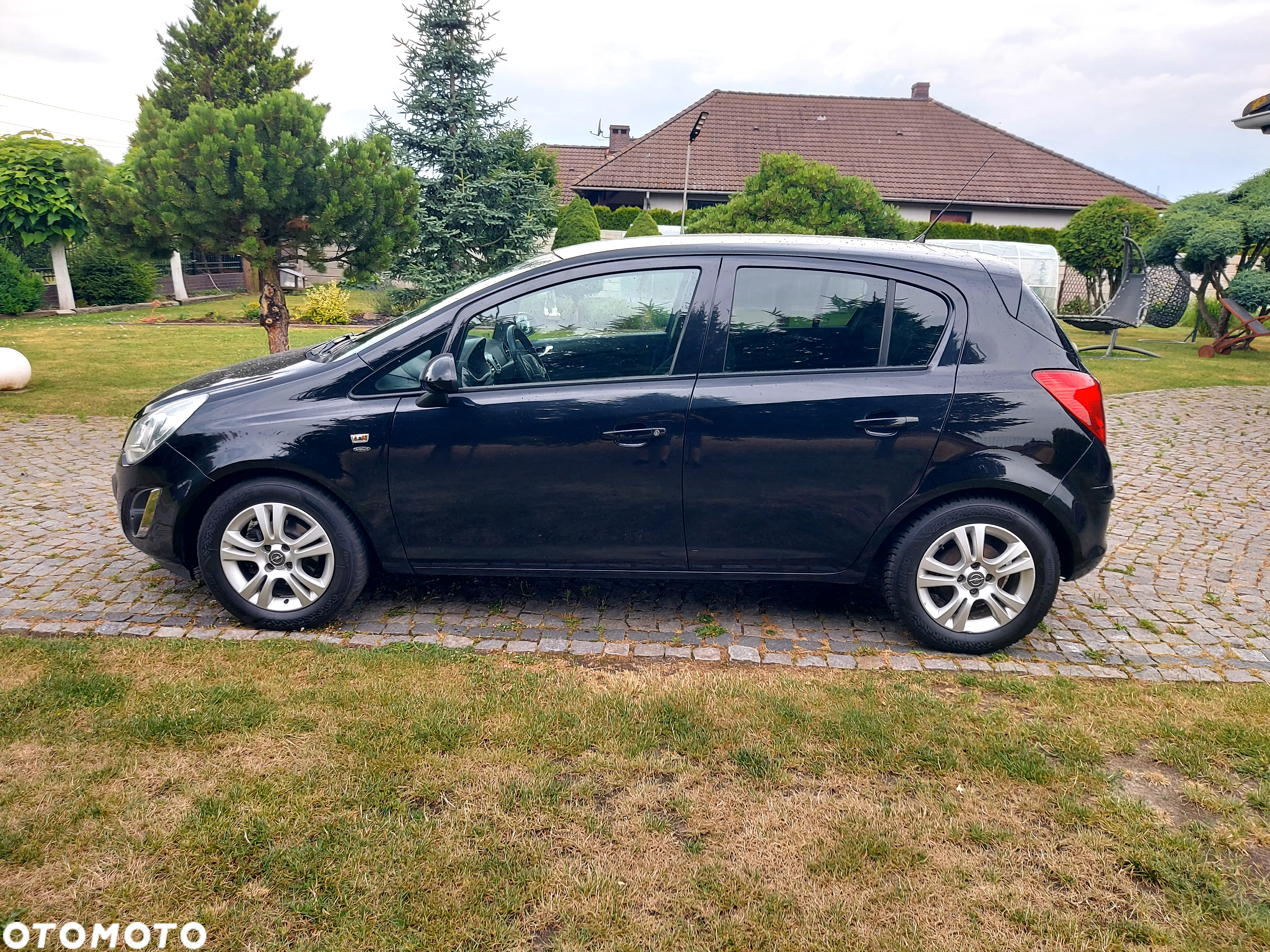 Opel Corsa 1.4 16V Satellite - 11