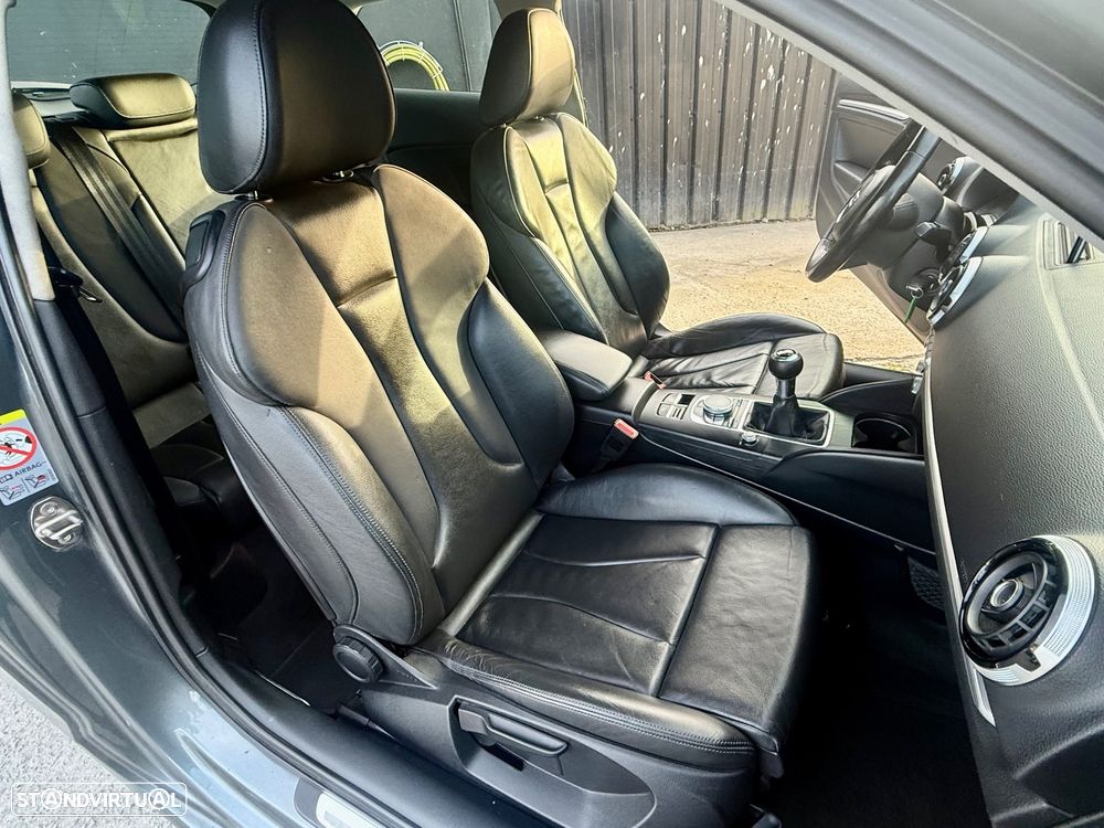 Audi A3 1.6 TDI S-line - 33