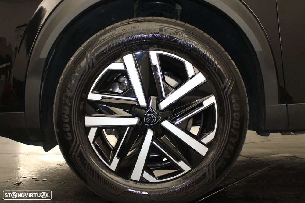 Peugeot 2008 1.5 BlueHDi Active EAT8 - 28