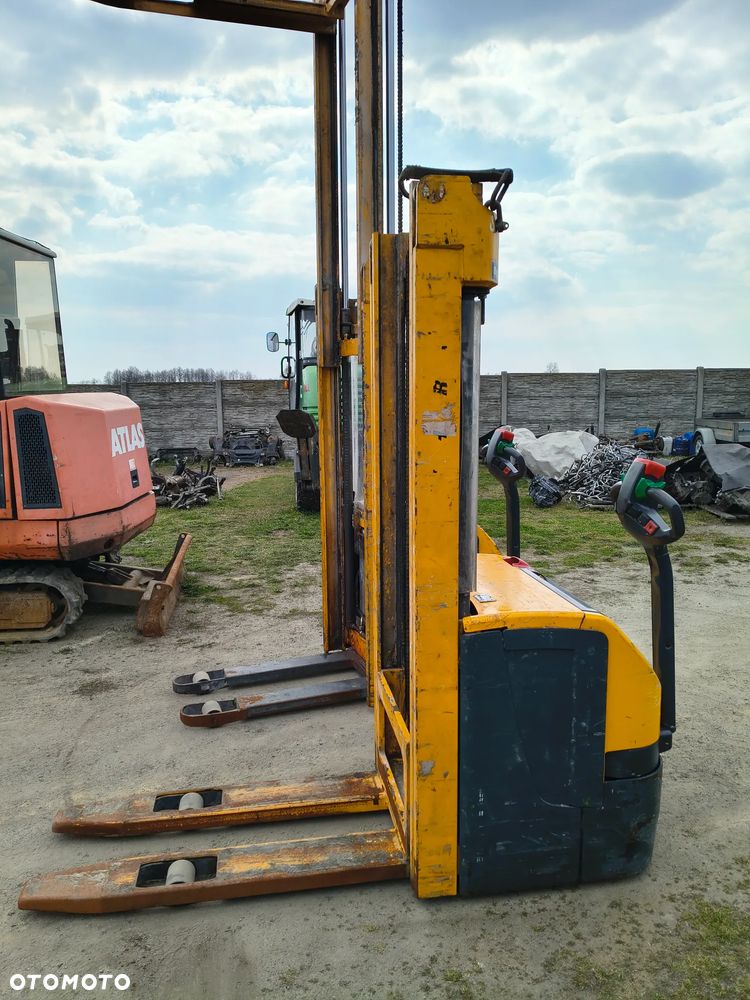 Jungheinrich EJC212 - 2