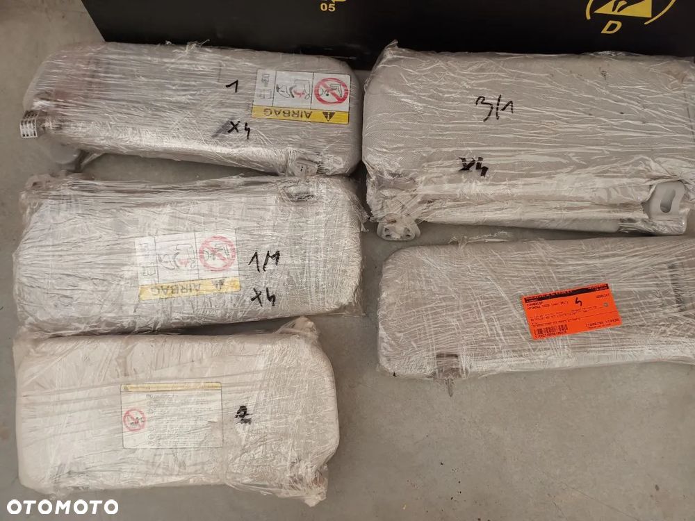 SŁONECZNIKI  HYUNDAI - 4