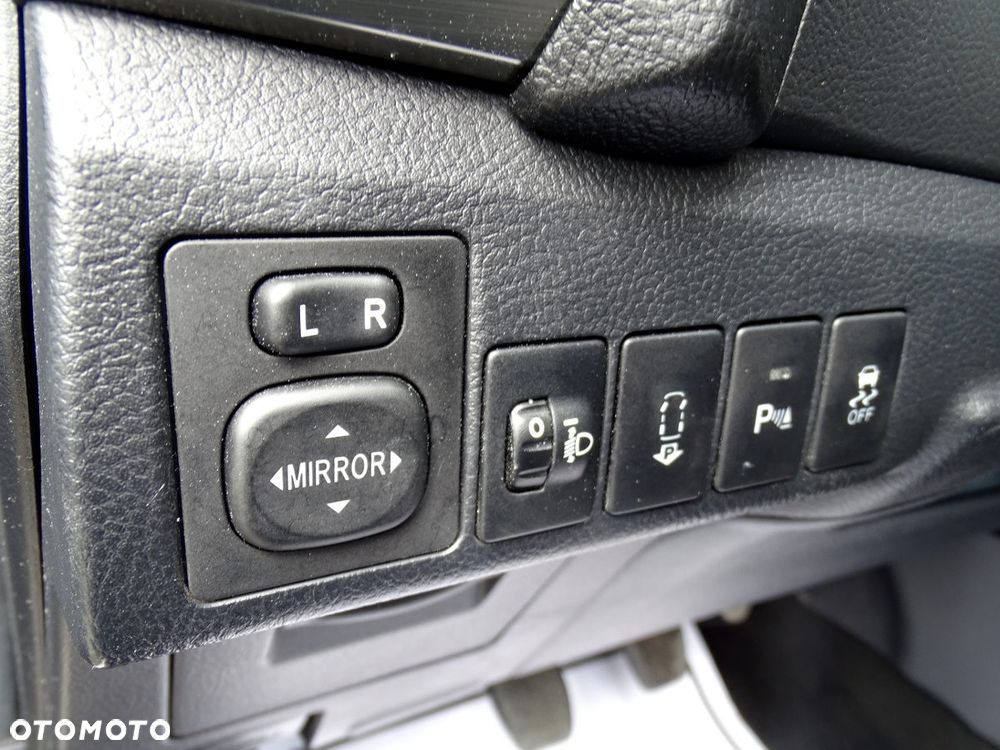 Toyota Auris 1.6 Executive - 10