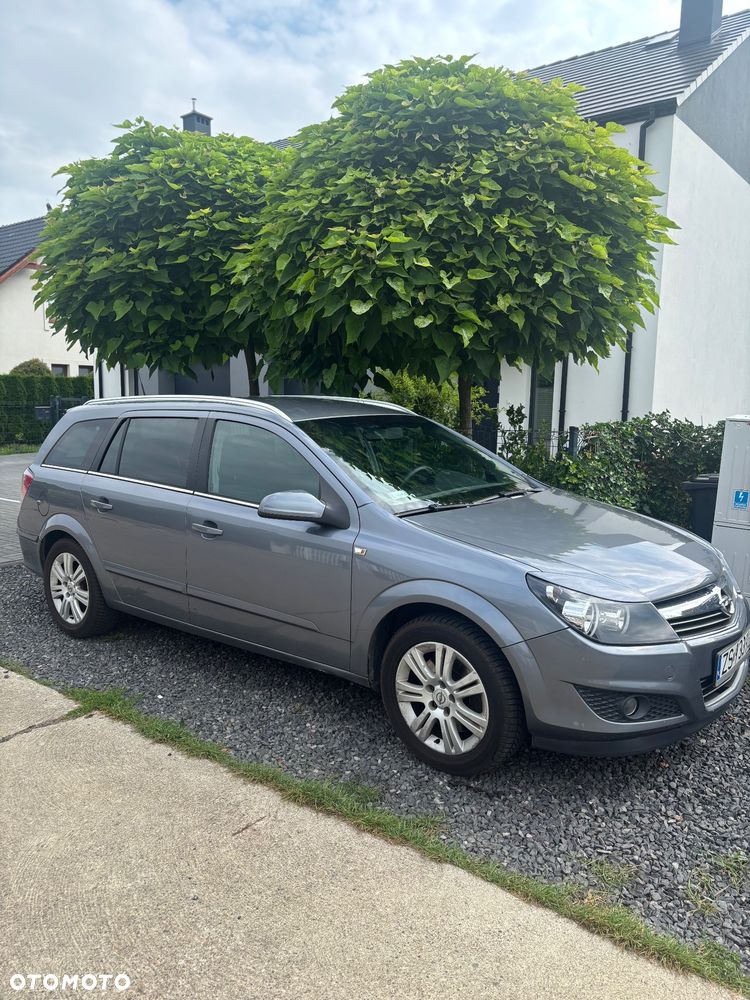 Opel Astra 1.9 CDTI Sport - 4
