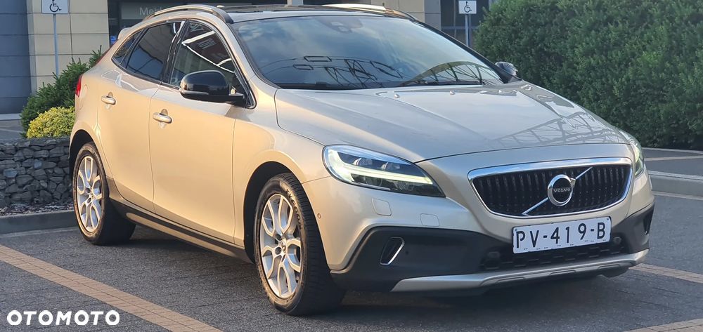 Volvo V40 T3 Geartronic Summum - 24