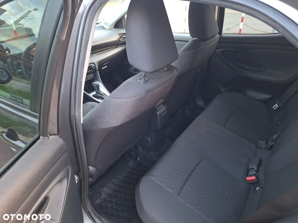 Toyota Yaris - 6