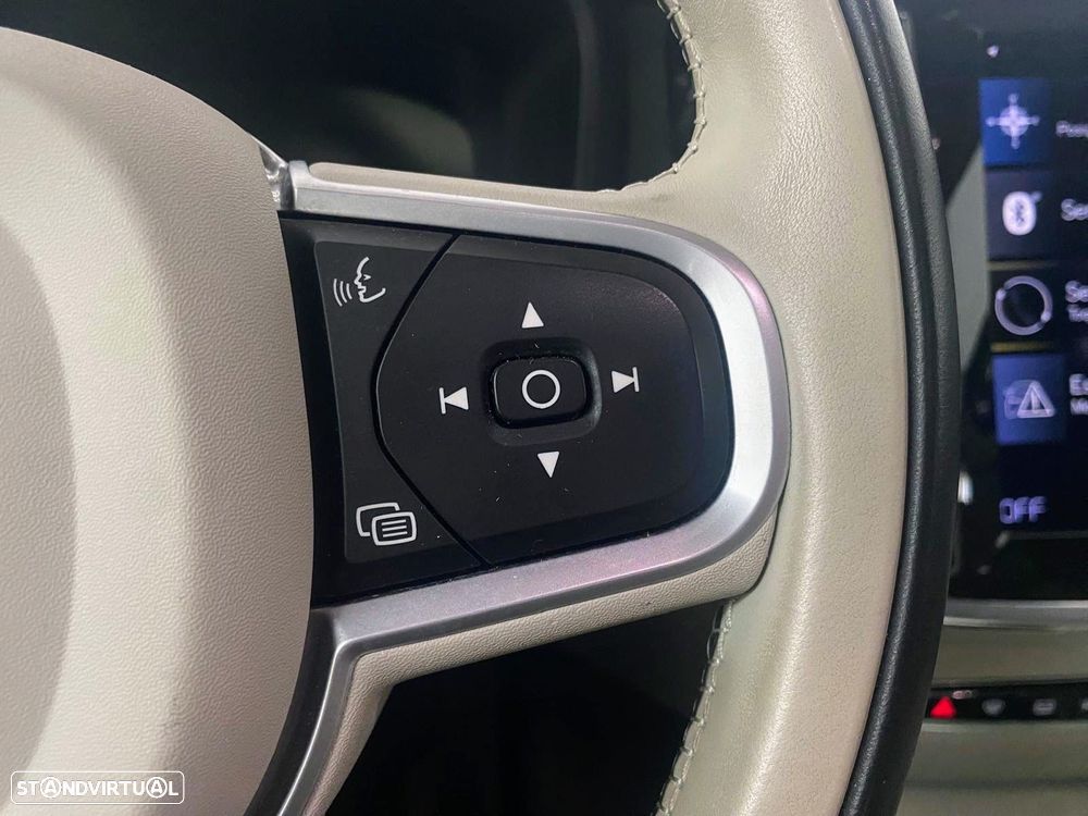 Volvo V60 2.0 B4 Momentum Geartronic - 20