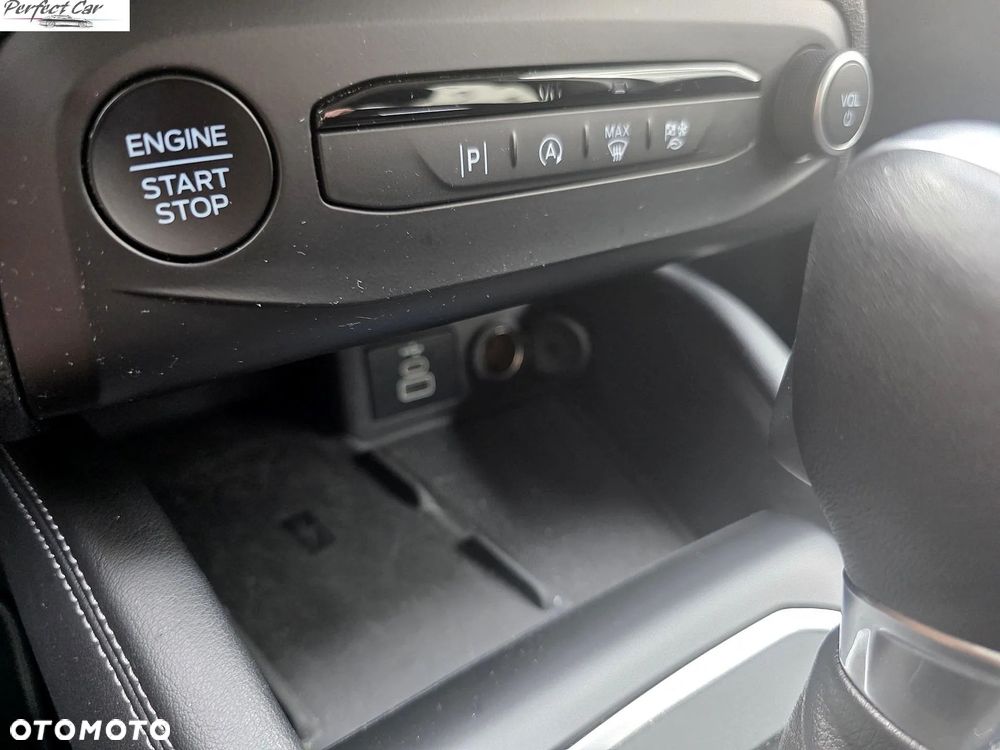 Ford Focus SW 1.0 EcoBoost Hybrid TITANIUM X - 24