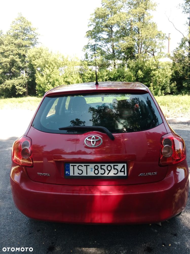 Toyota Auris 1.4 VVT-i - 2