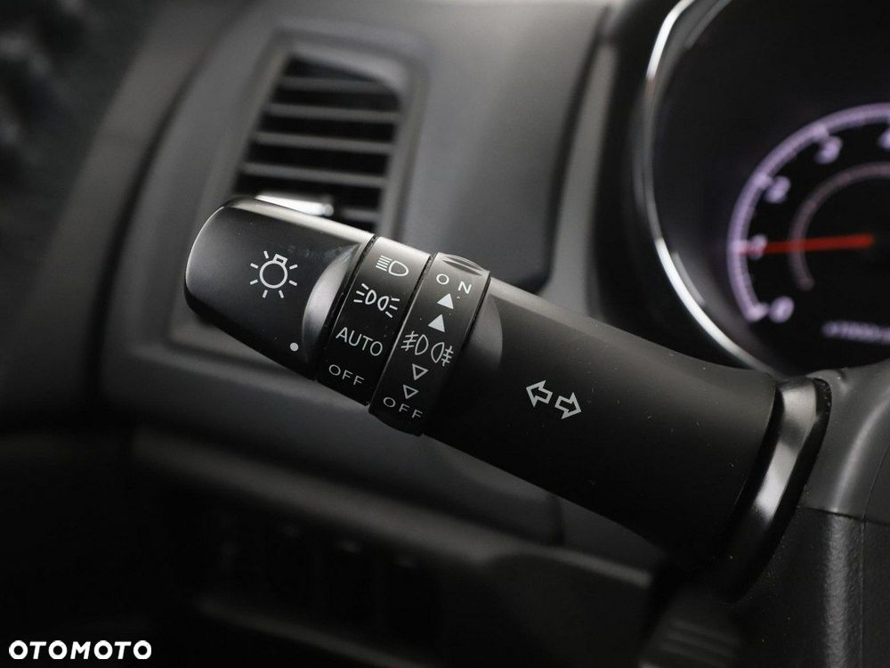 Mitsubishi ASX 1.6 2WD Diamant Edition+ - 32