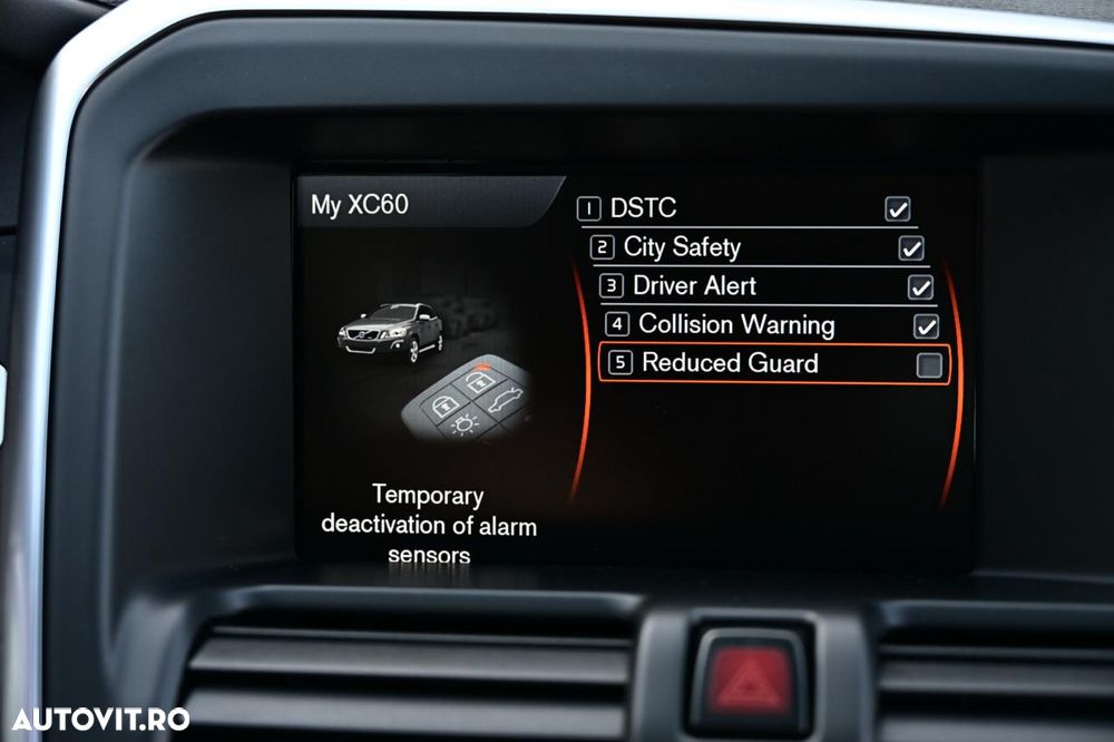 Volvo XC 60 D5 AWD Geartronic Summum - 39
