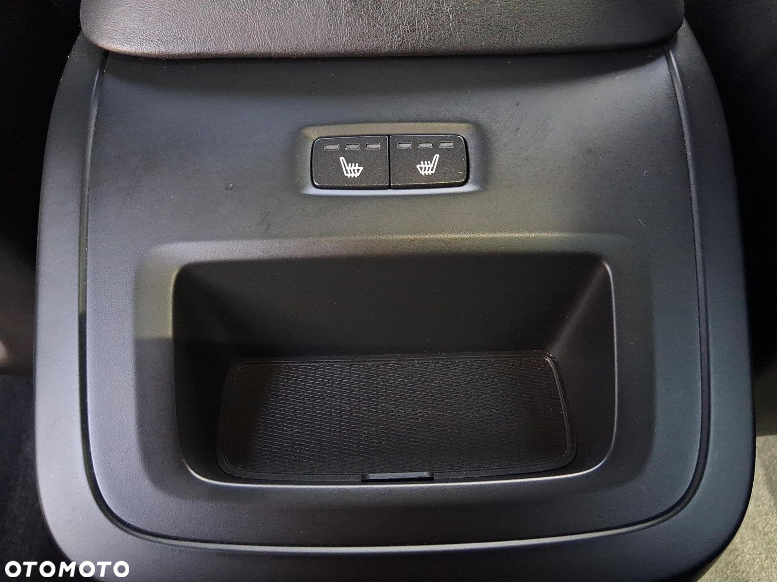 Volvo XC 90 - 30