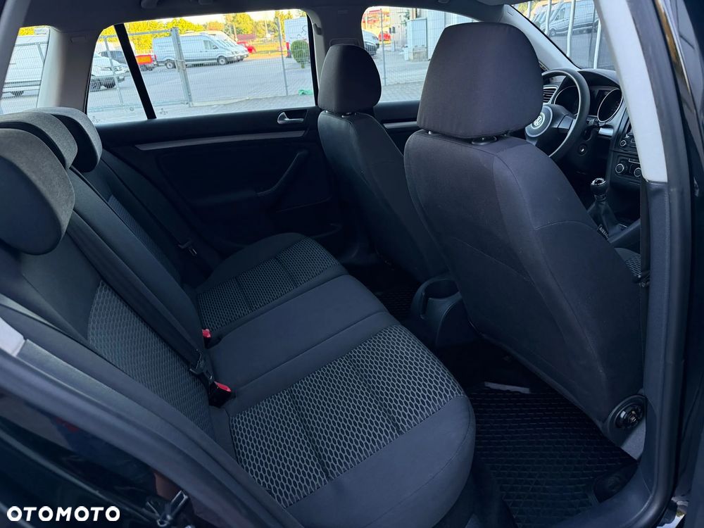 Volkswagen Golf 1.6 TDI Comfortline - 33