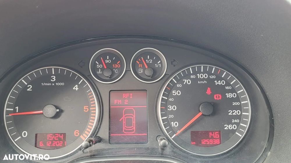 Audi A3 1.9 TDI Sportback Ambiente - 8
