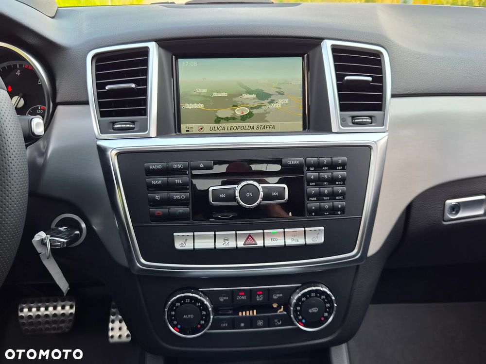 Mercedes-Benz ML 350 BlueTEC 4-Matic - 19