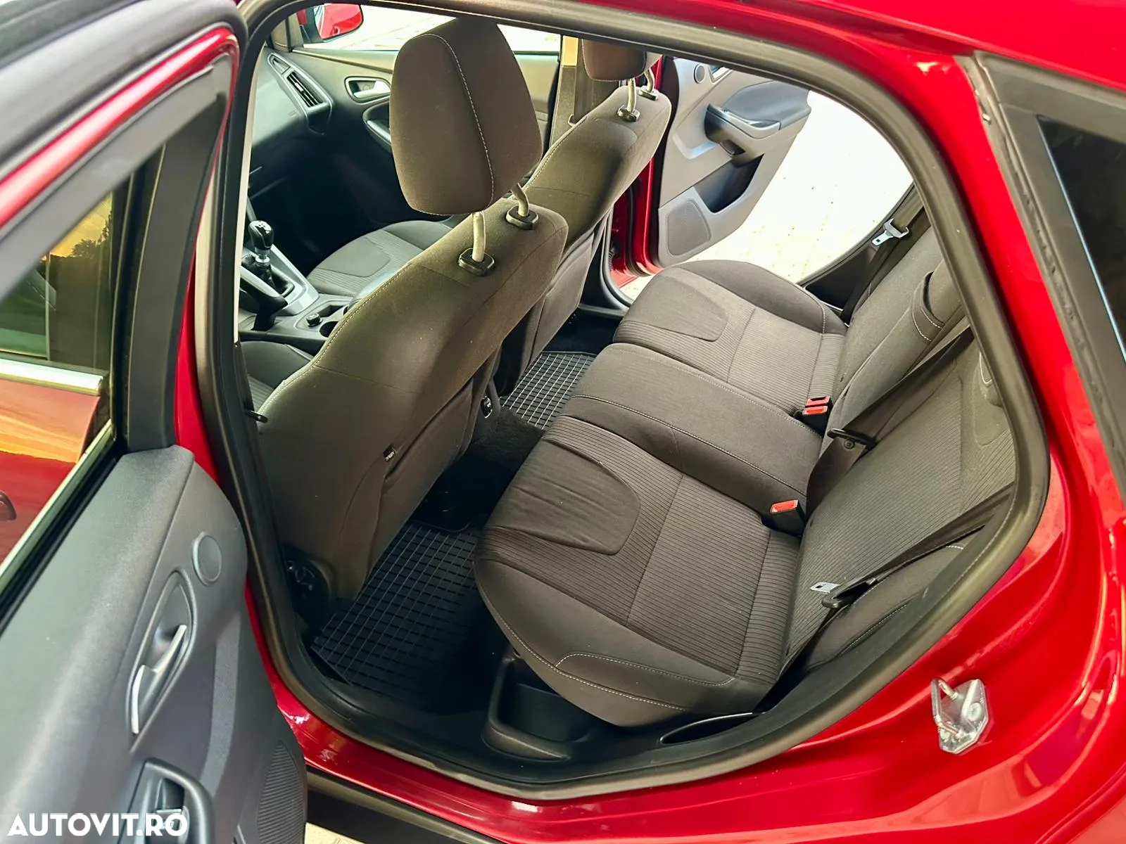 Ford Focus - 8