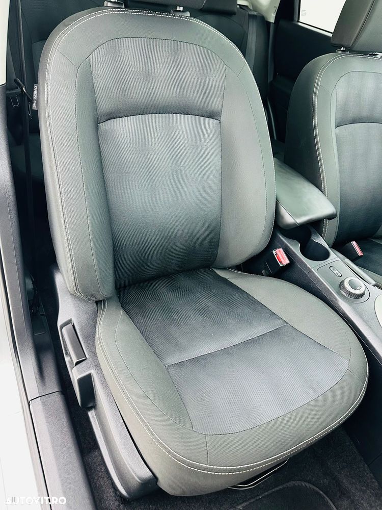 Nissan Qashqai 2.0 DCI 4 x 4 DPF Aut tekna - 17