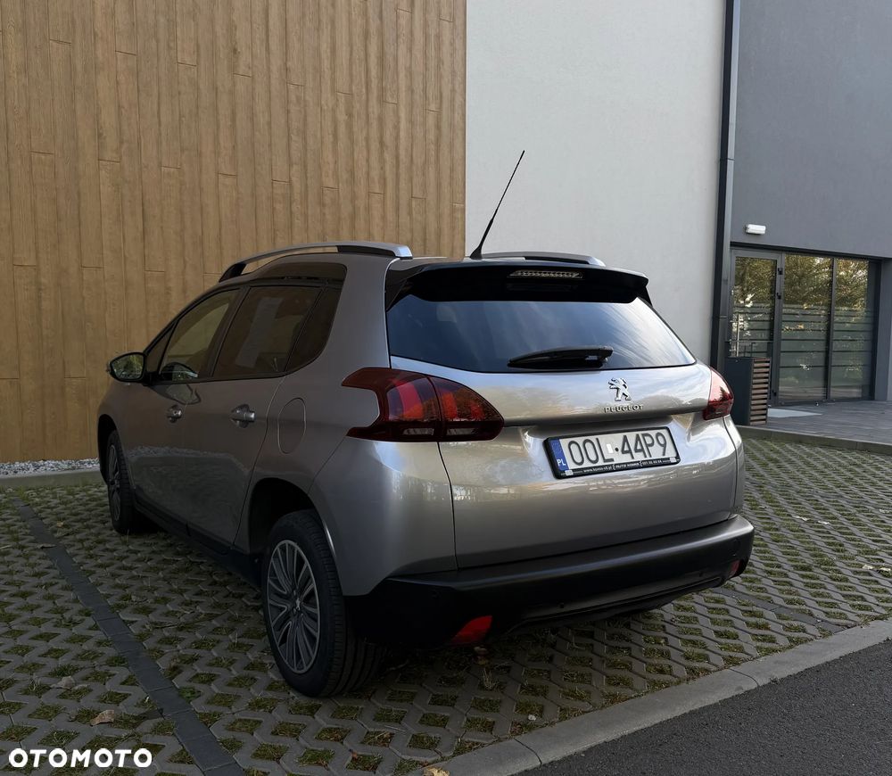 Peugeot 2008 Blue-HDi FAP 100 STOP & START Style - 7