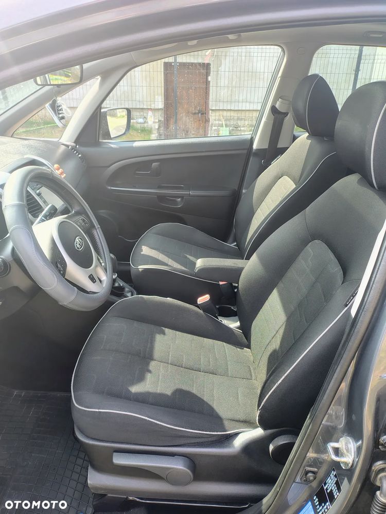 Kia Venga 1.4 CRDi M - 8