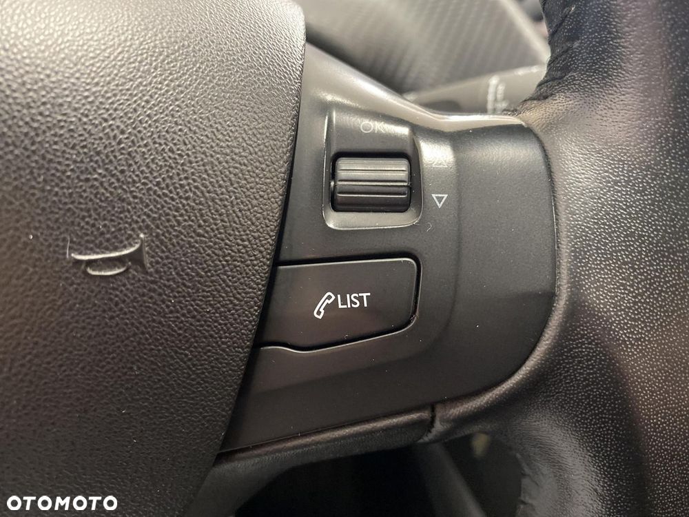 Peugeot 2008 1.2 Pure Tech Active S&S - 14