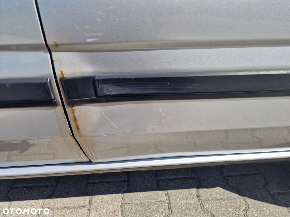 Nissan Bluebird - 29