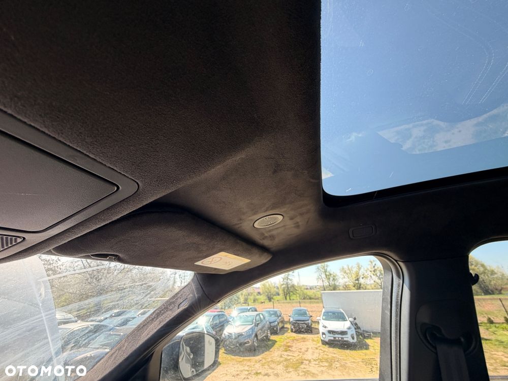 Jaguar E-Pace 1.5 P300e PHEV AWD R-Dynamic SE - 39