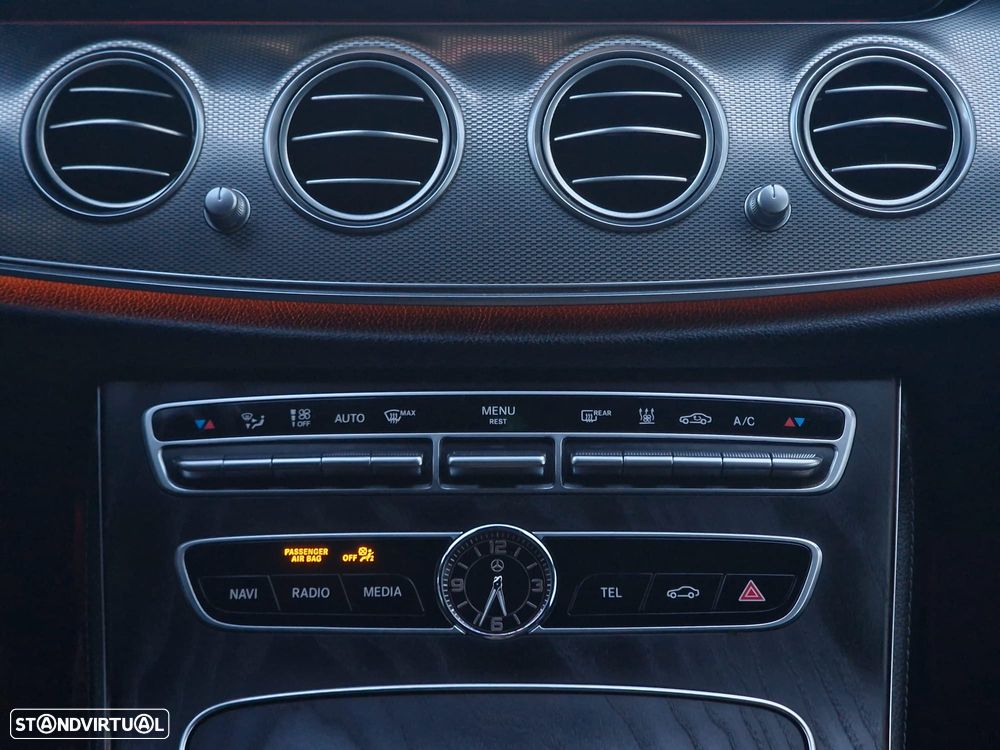 Mercedes-Benz E 300 de 9G-TRONIC AMG Line - 22