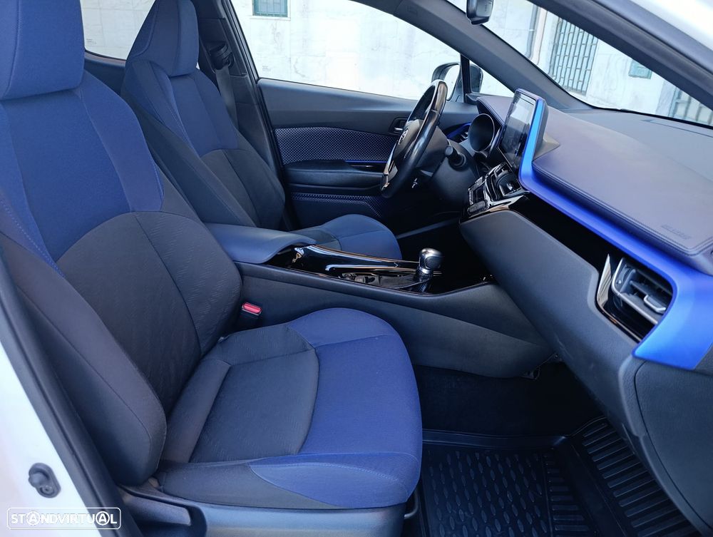 Toyota C-HR 1.8 HSD Comfort+P.Style - 23