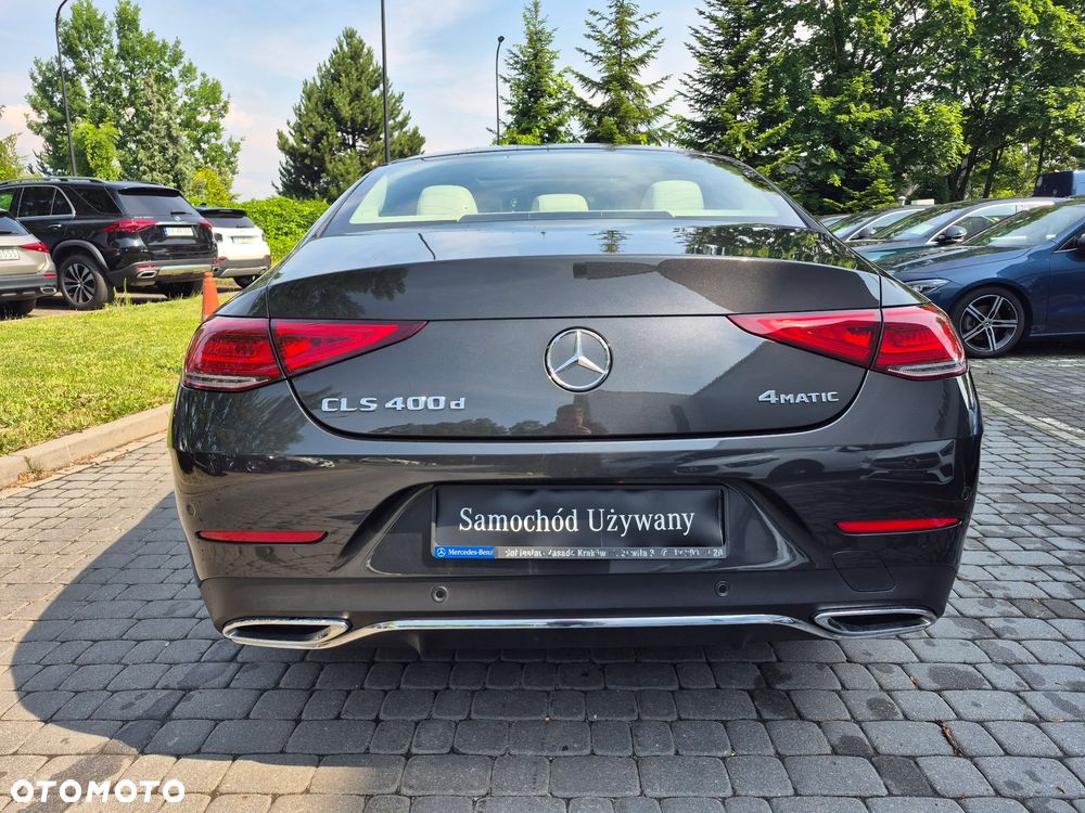 Mercedes-Benz CLS - 4