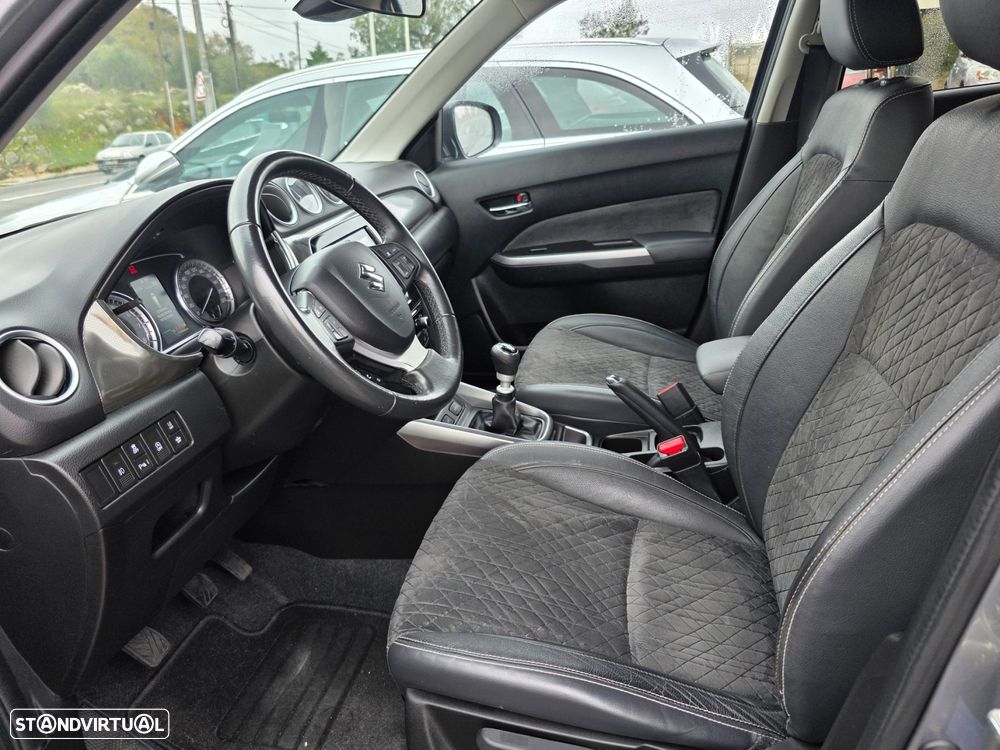 Suzuki Vitara - 11